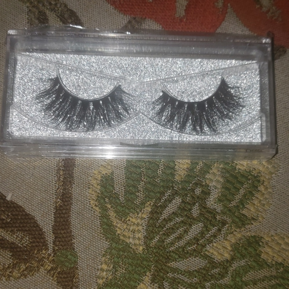 Eyelashes